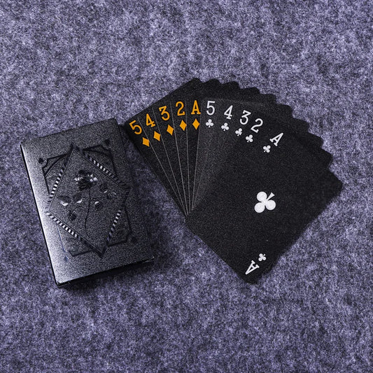Baralho de Luxo Impermeável Preto e Dourado – Edição Premium para Poker, Magia e Colecionadores
